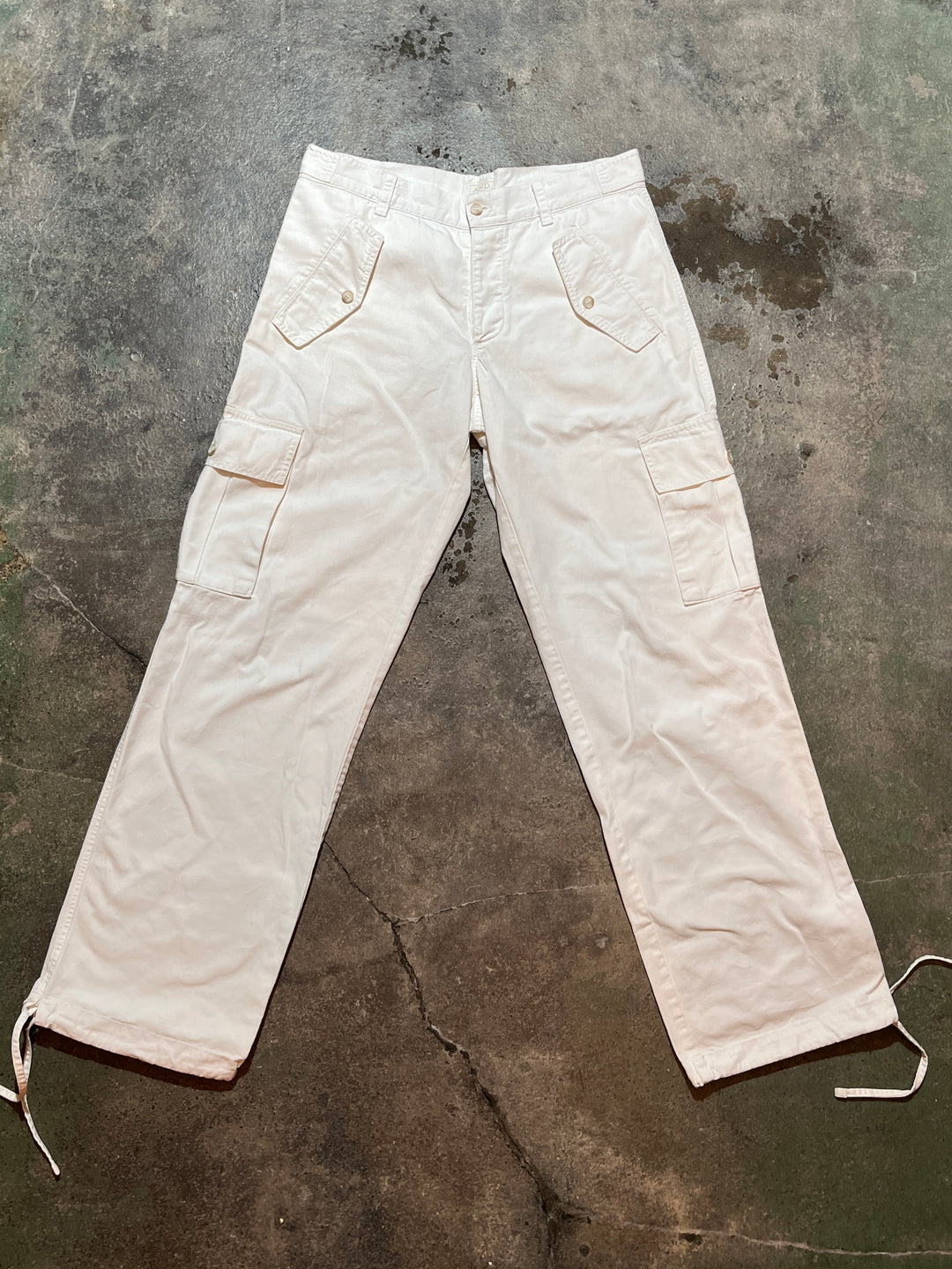 white color cargo pants