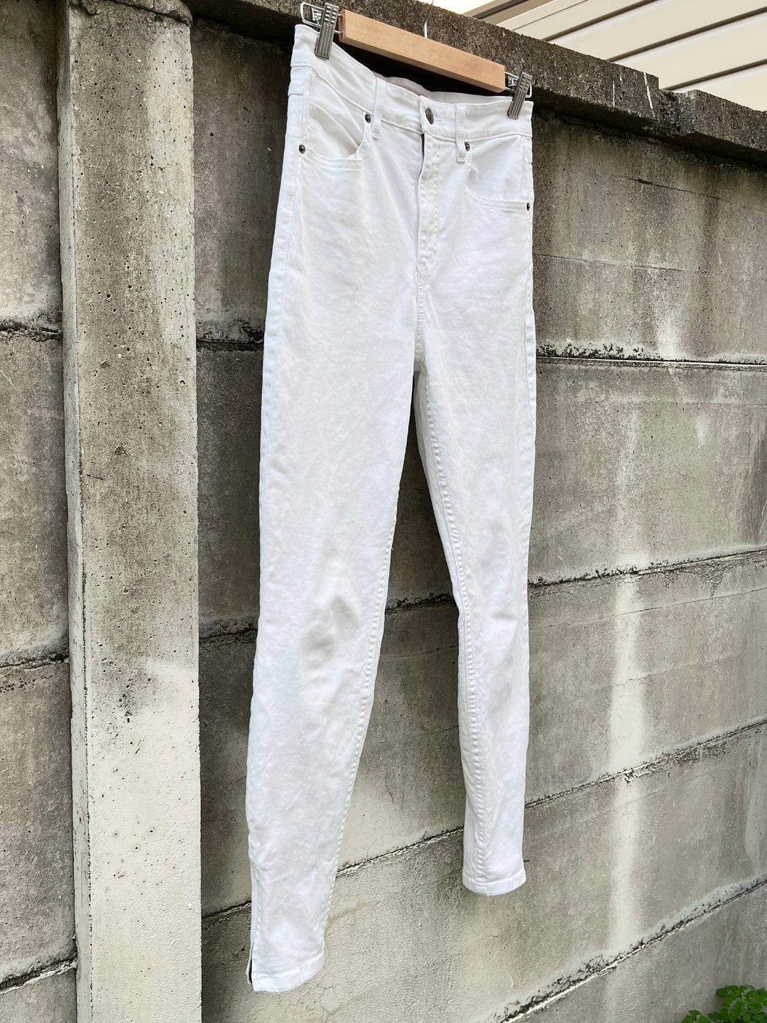 1990-00s "GUESS" white skinny denim pants