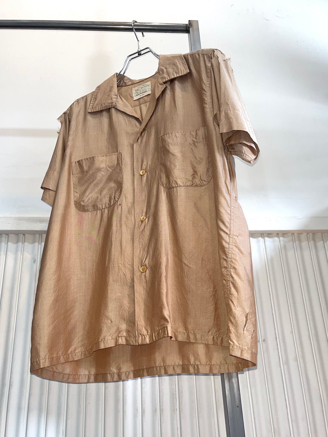 1950-60s "VAN HEUSEN" shiny beige s/s silk shirt -boro-