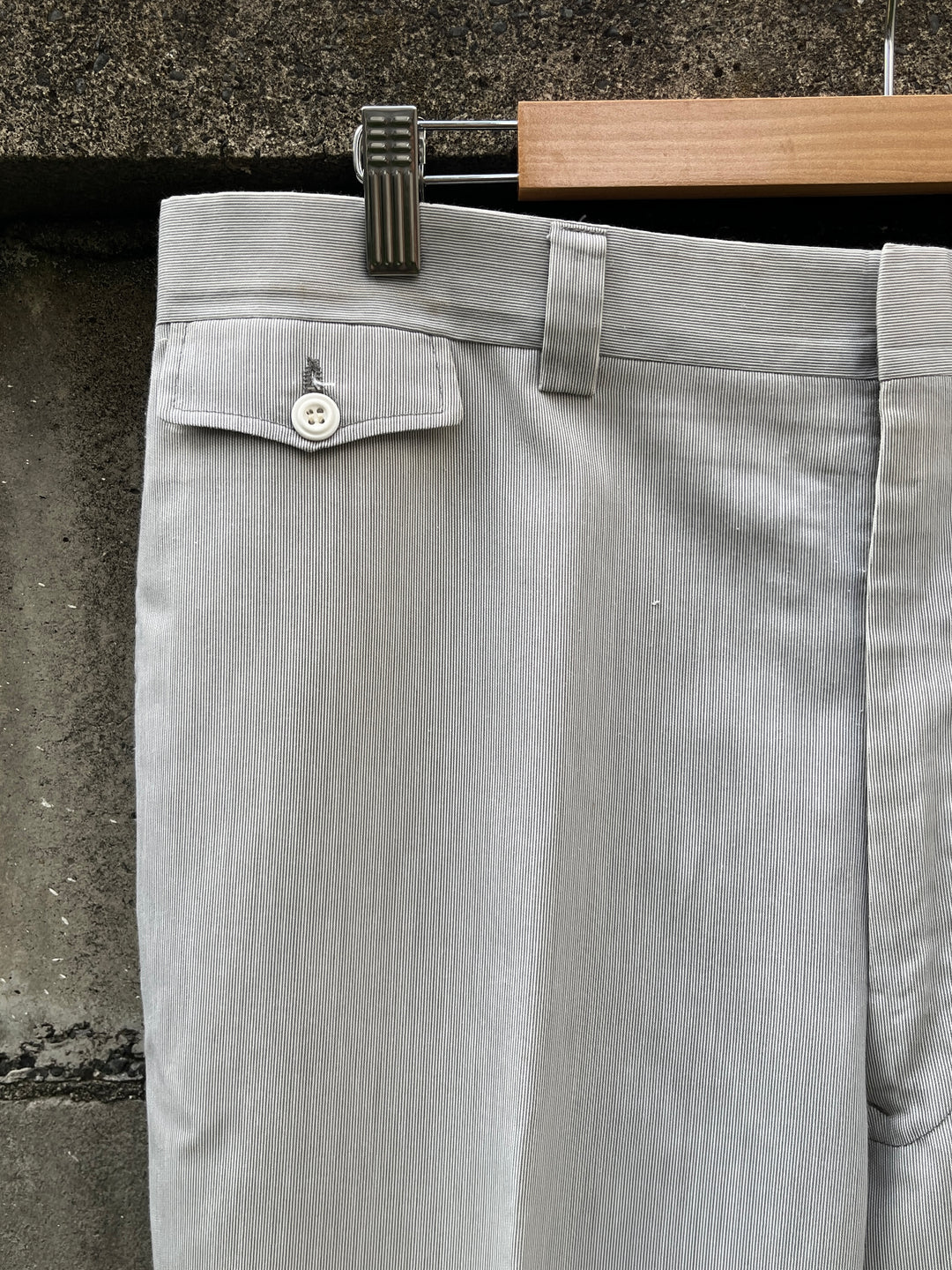 1960-70s white × gray pinstripe slacks