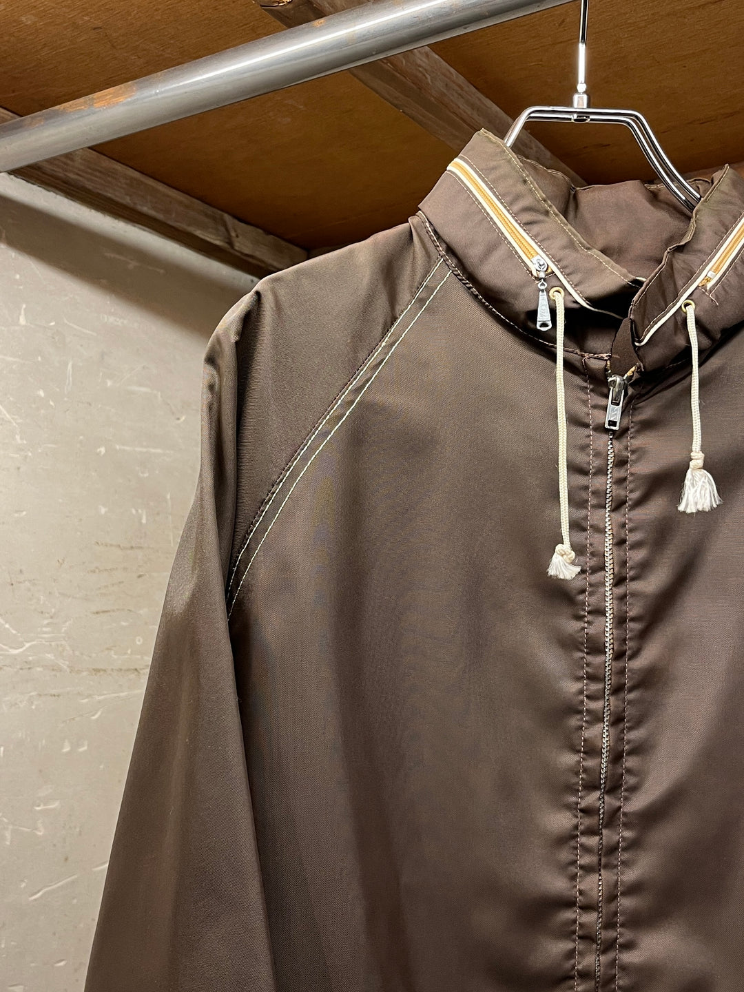 1970s "CAMPUS" brown × white stitch nylon jacket