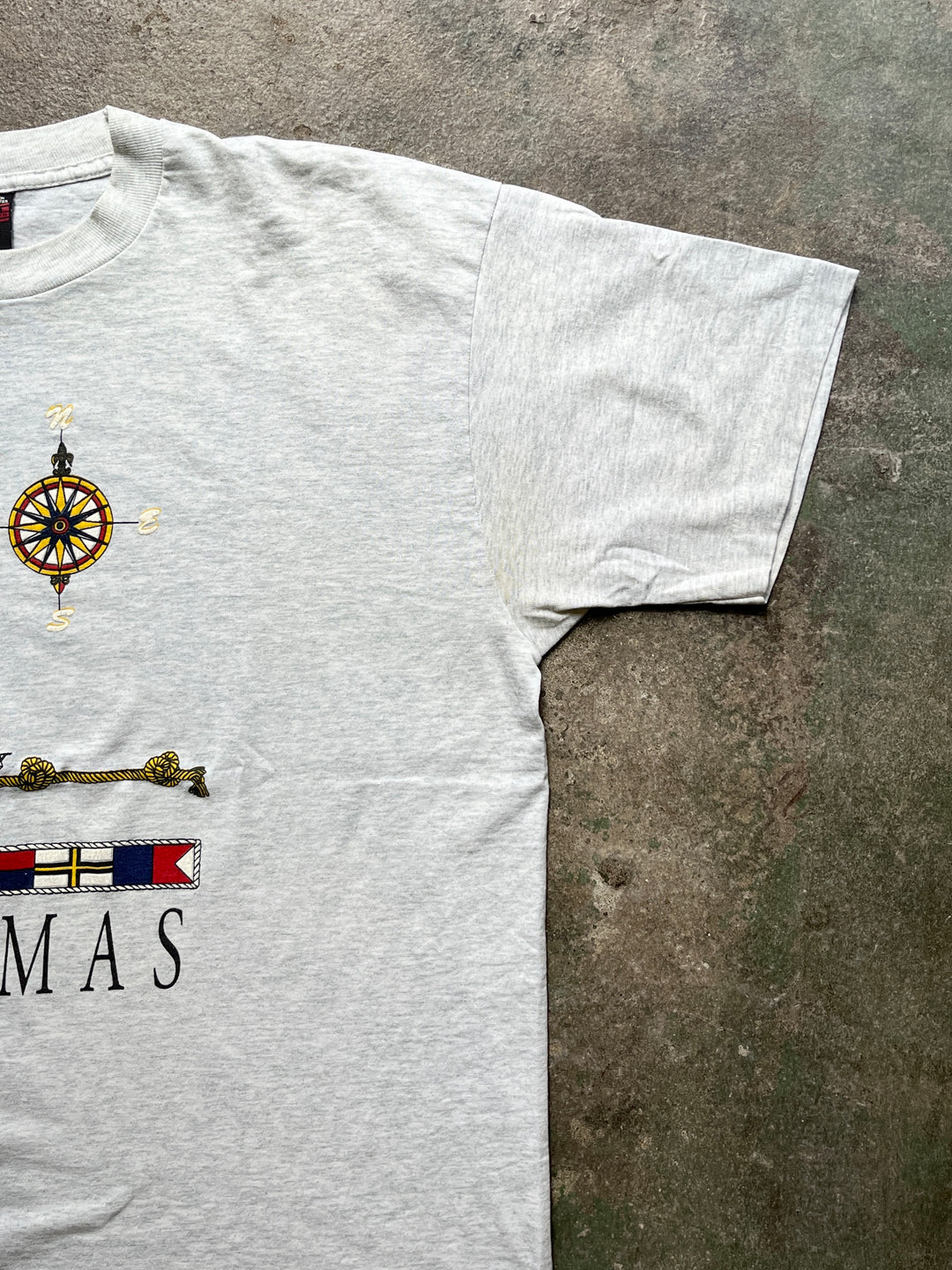 1990s USA made Bahamas sailboat souvenir T-shirt