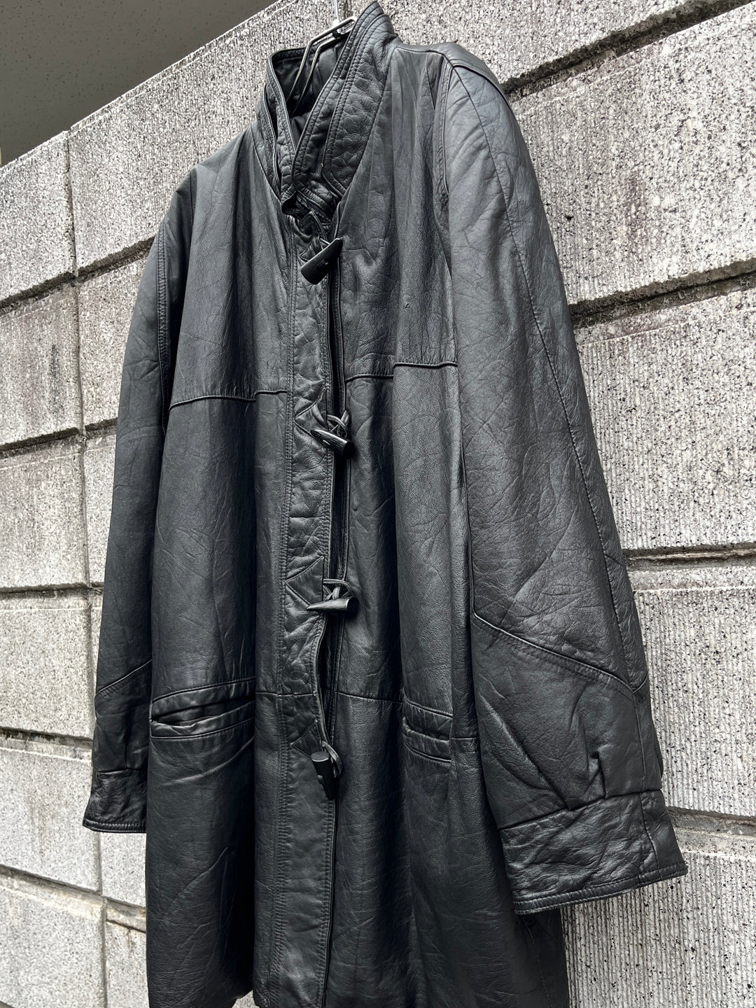 1980s toggle closure black leather coat