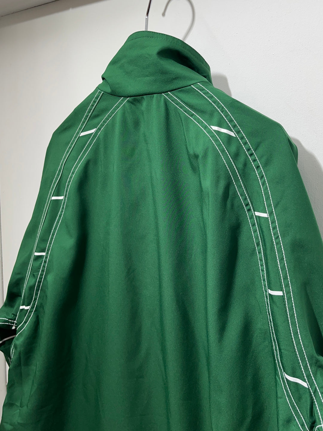 2000s "NIKE" green × white stitch training jacket
