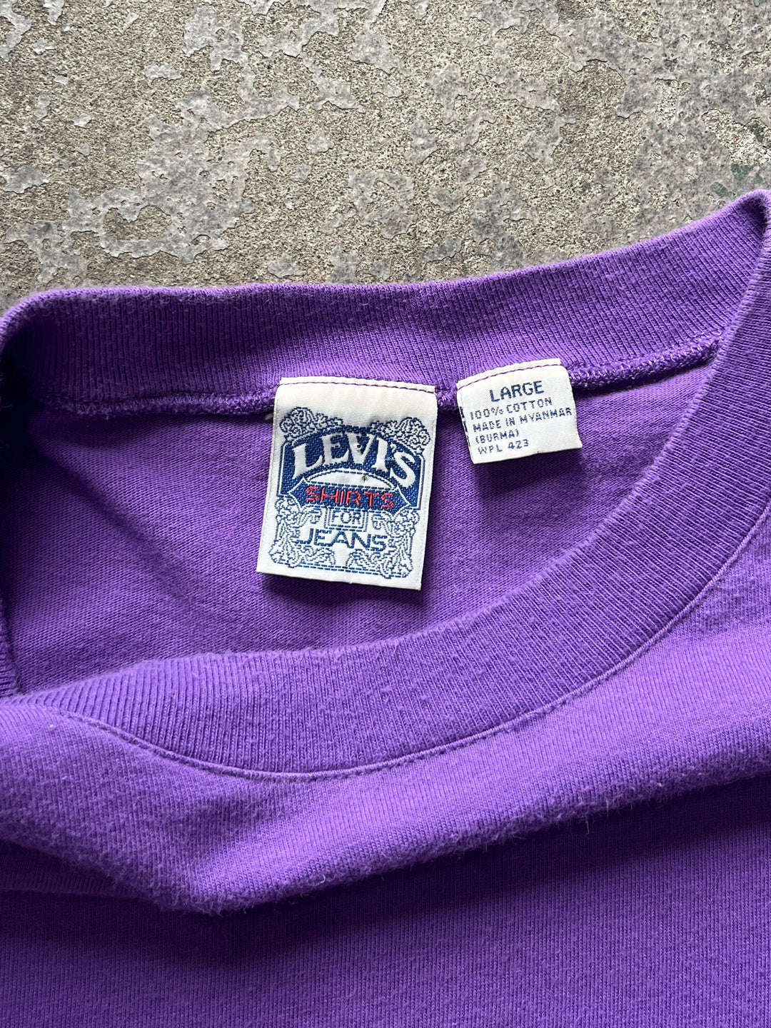 1990s "Levi's" purple pocket T-shirt