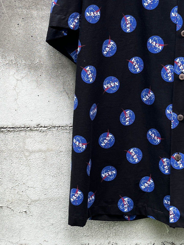 1990-00s USA made NASA all over print s/s shirt