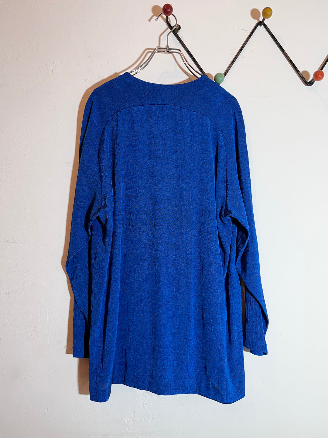 1980s deep blue wrinkled design light jacket
