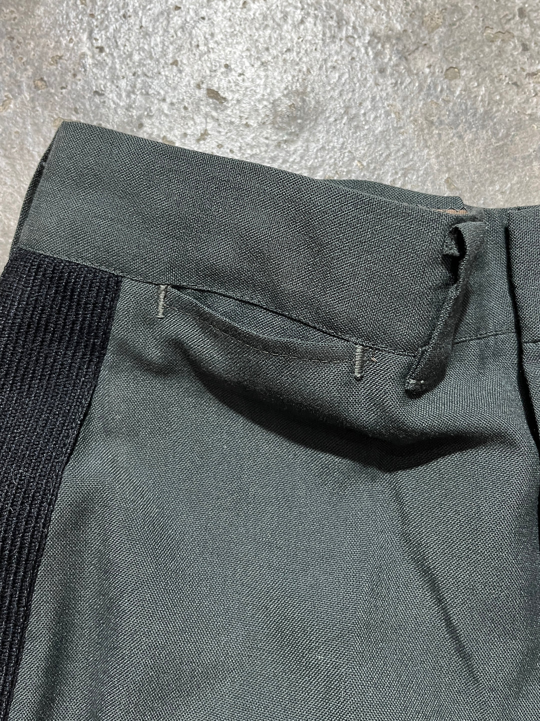 1960-70s black line slacks