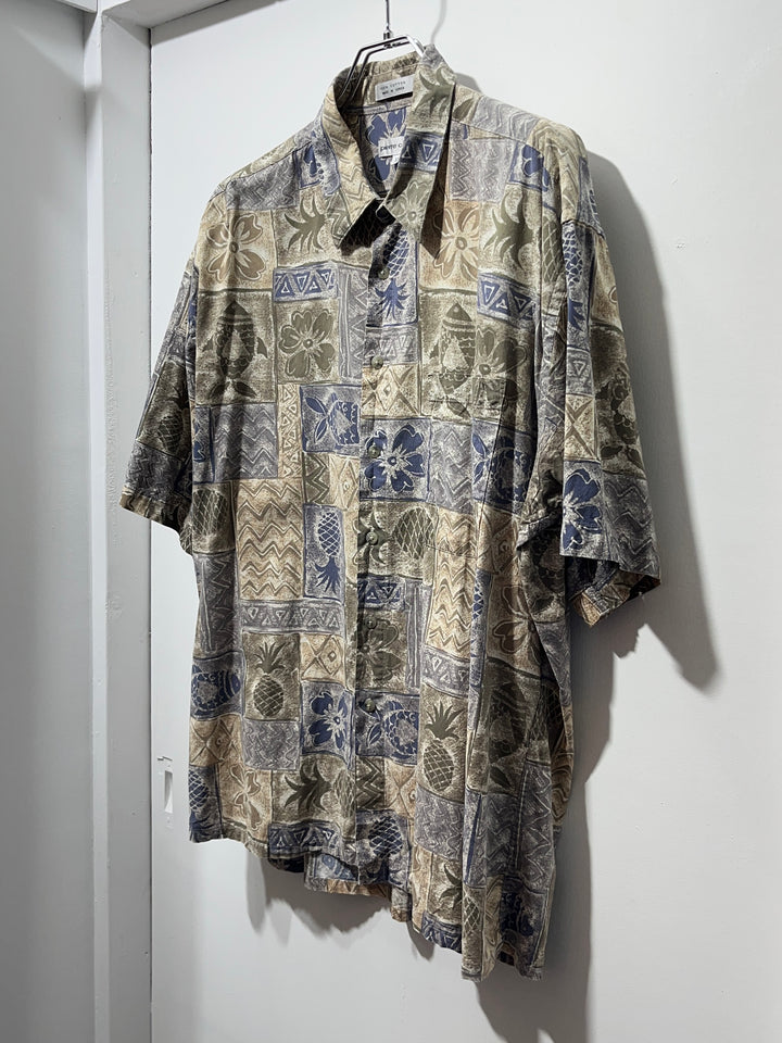 1990s "pierre cardin" tropical tile pattern s/s shirt