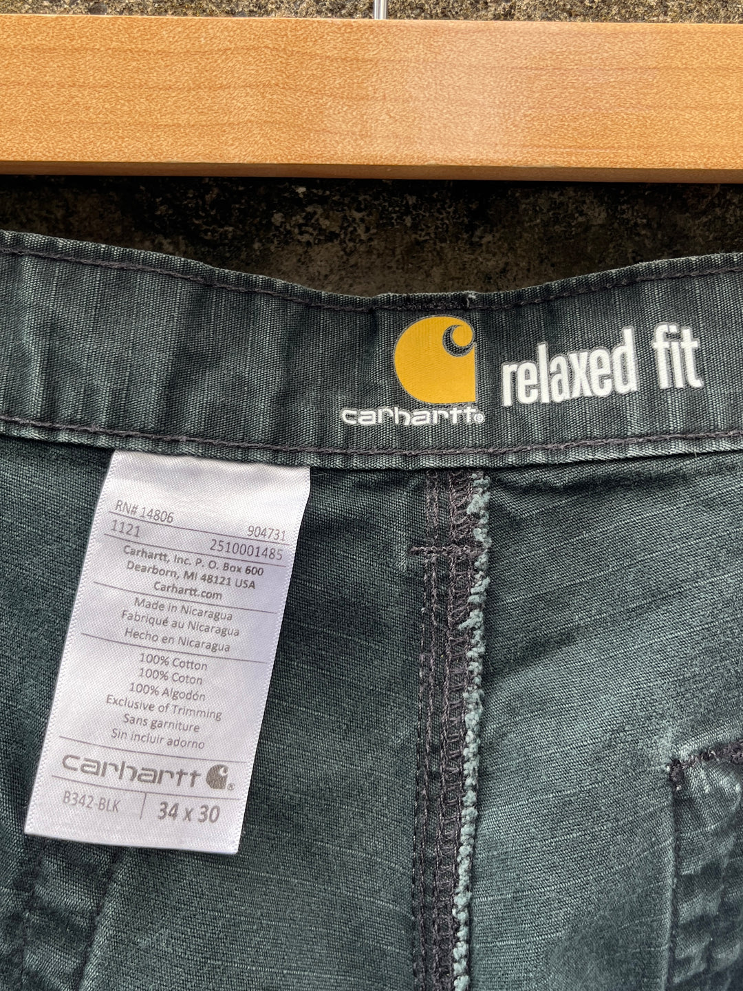 2000s "Carhartt" black cargo pants 34×30