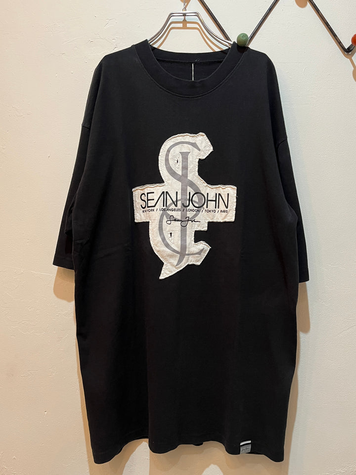 2000s "Sean John" logo patch T-shirt