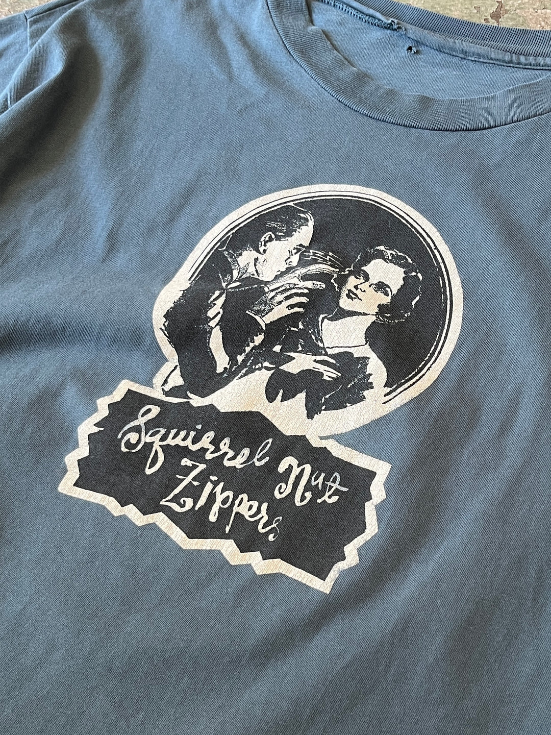 1990s "Squirrel Nut Zippers" graphic T-shirt