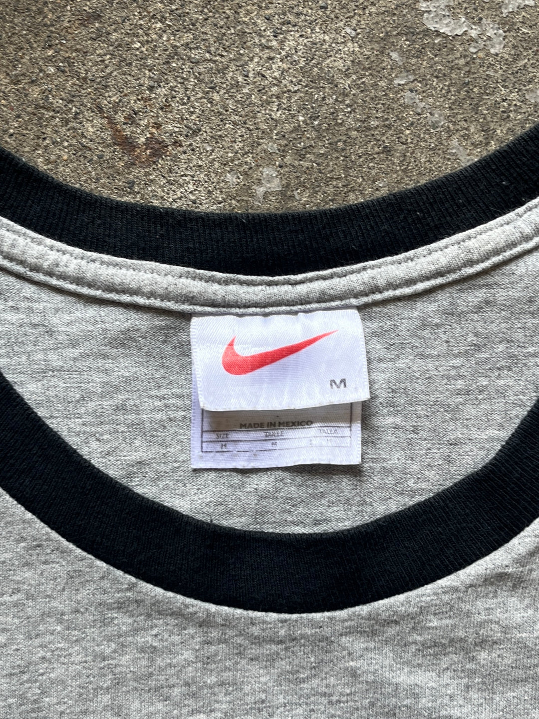 1990s "NIKE" gray × black ringer T-shirt
