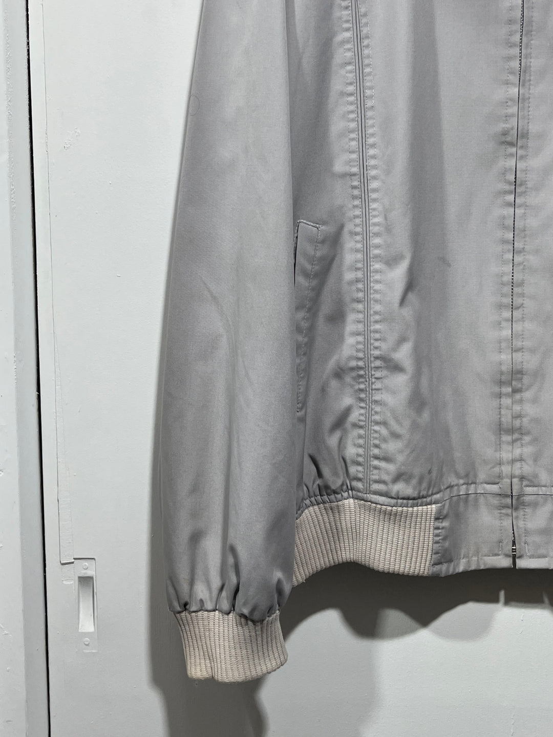 1970-80s light gray seam paneled blouson
