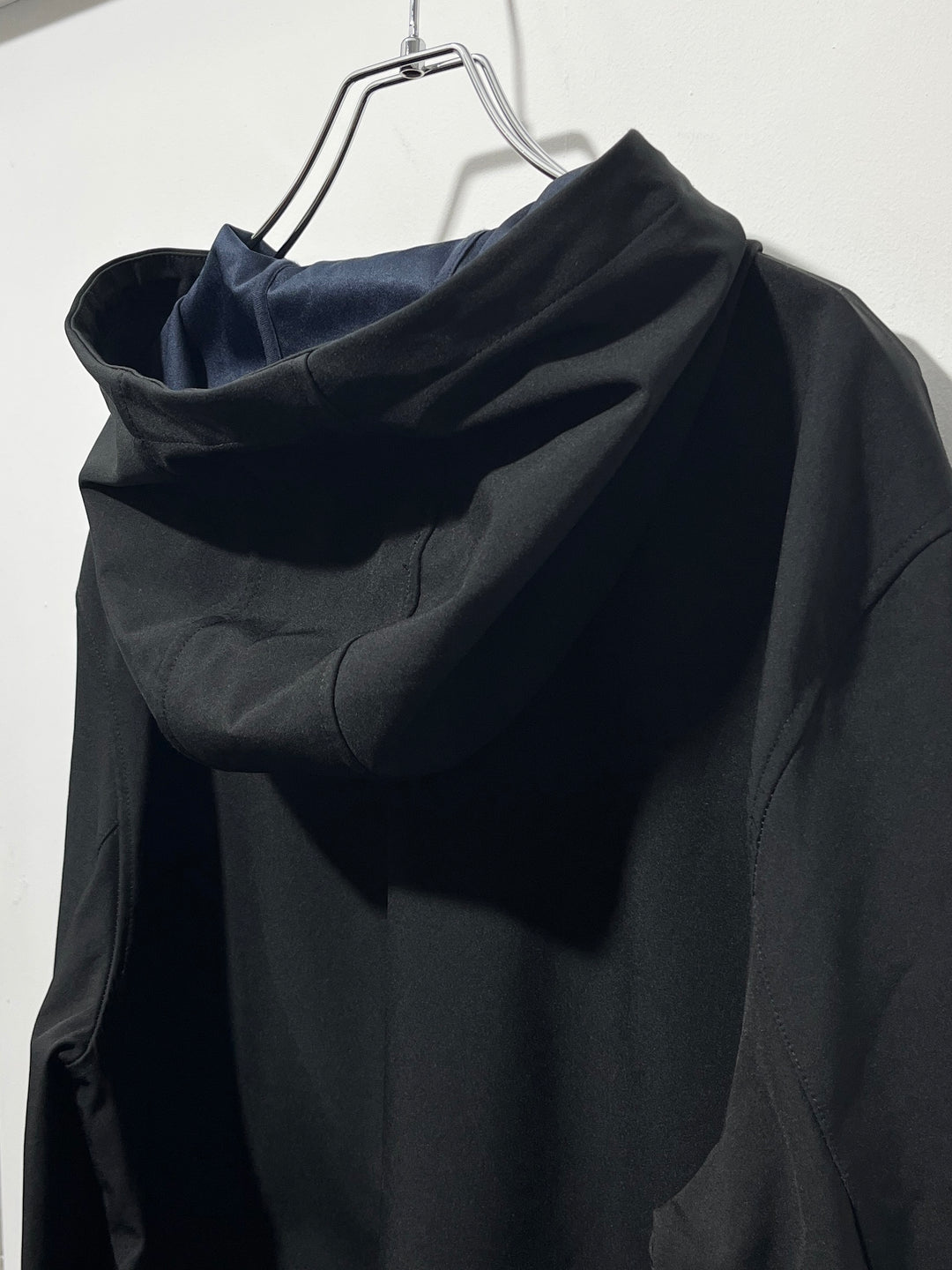 "BANANA REPUBLIC" soft shell hooded jacket