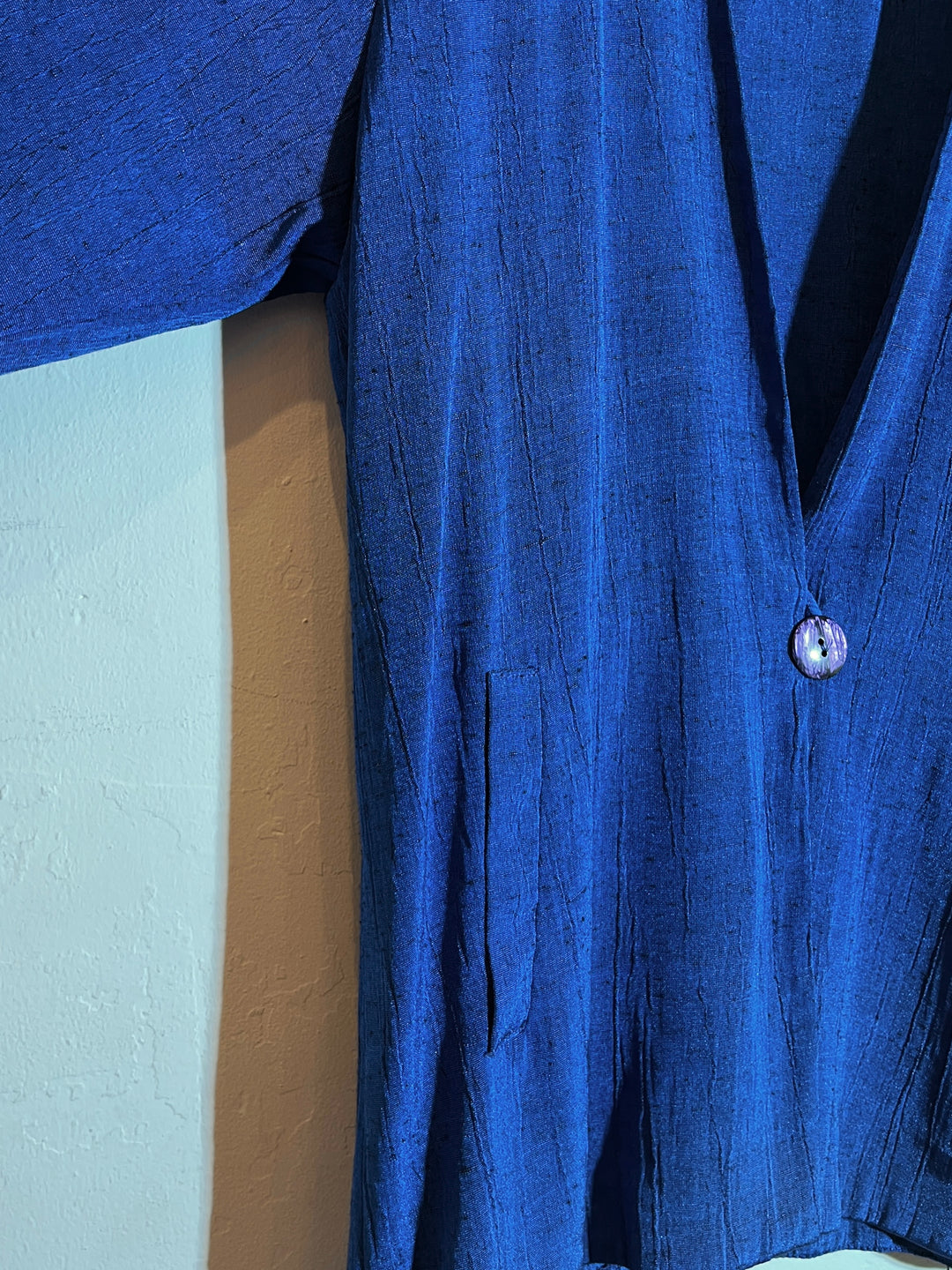 1980s deep blue wrinkled design light jacket