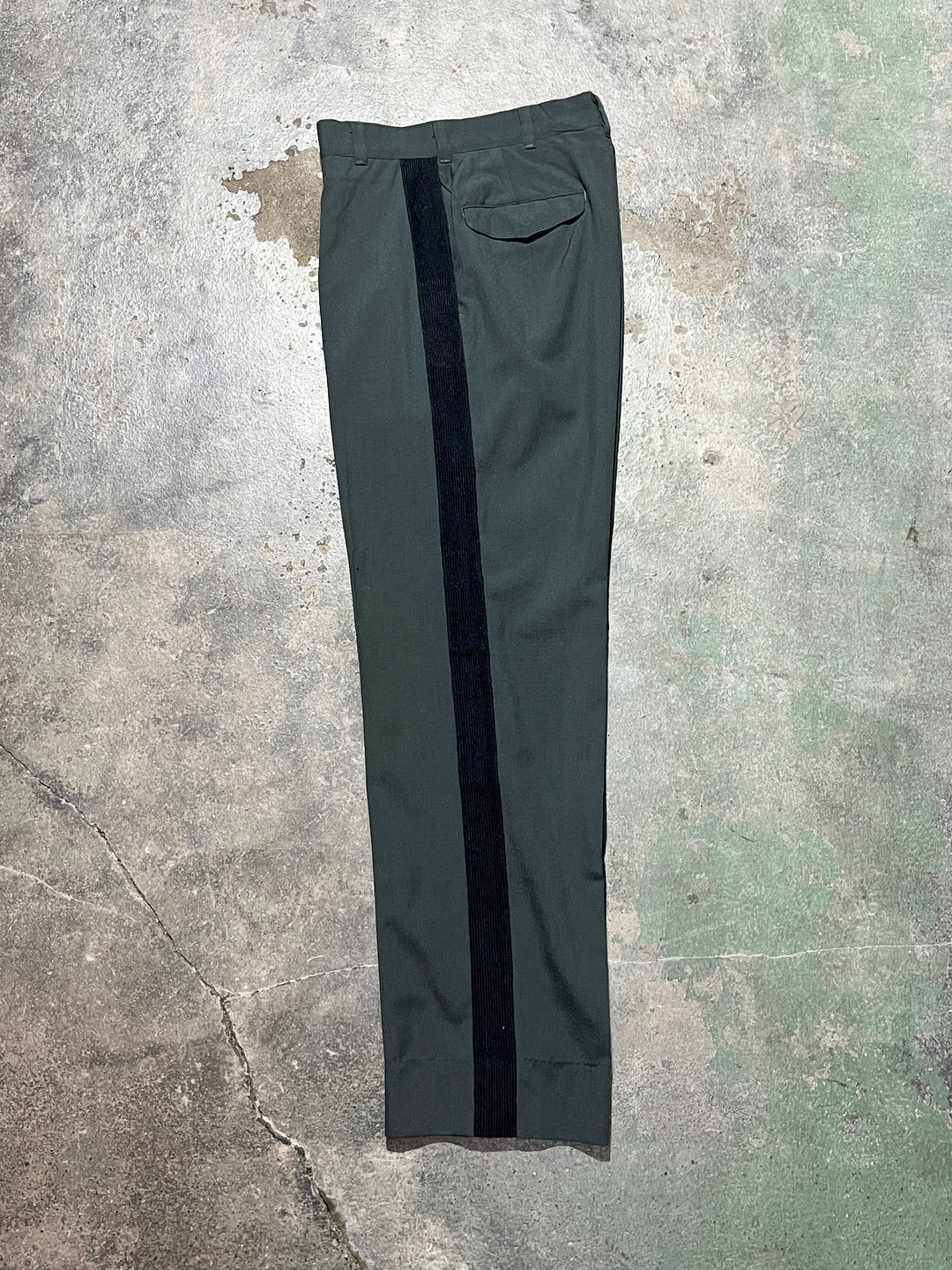 1960-70s black line slacks