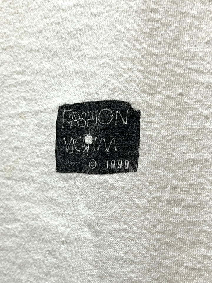 1990s FASHION VICTIM brain vacation graphic T-shirt