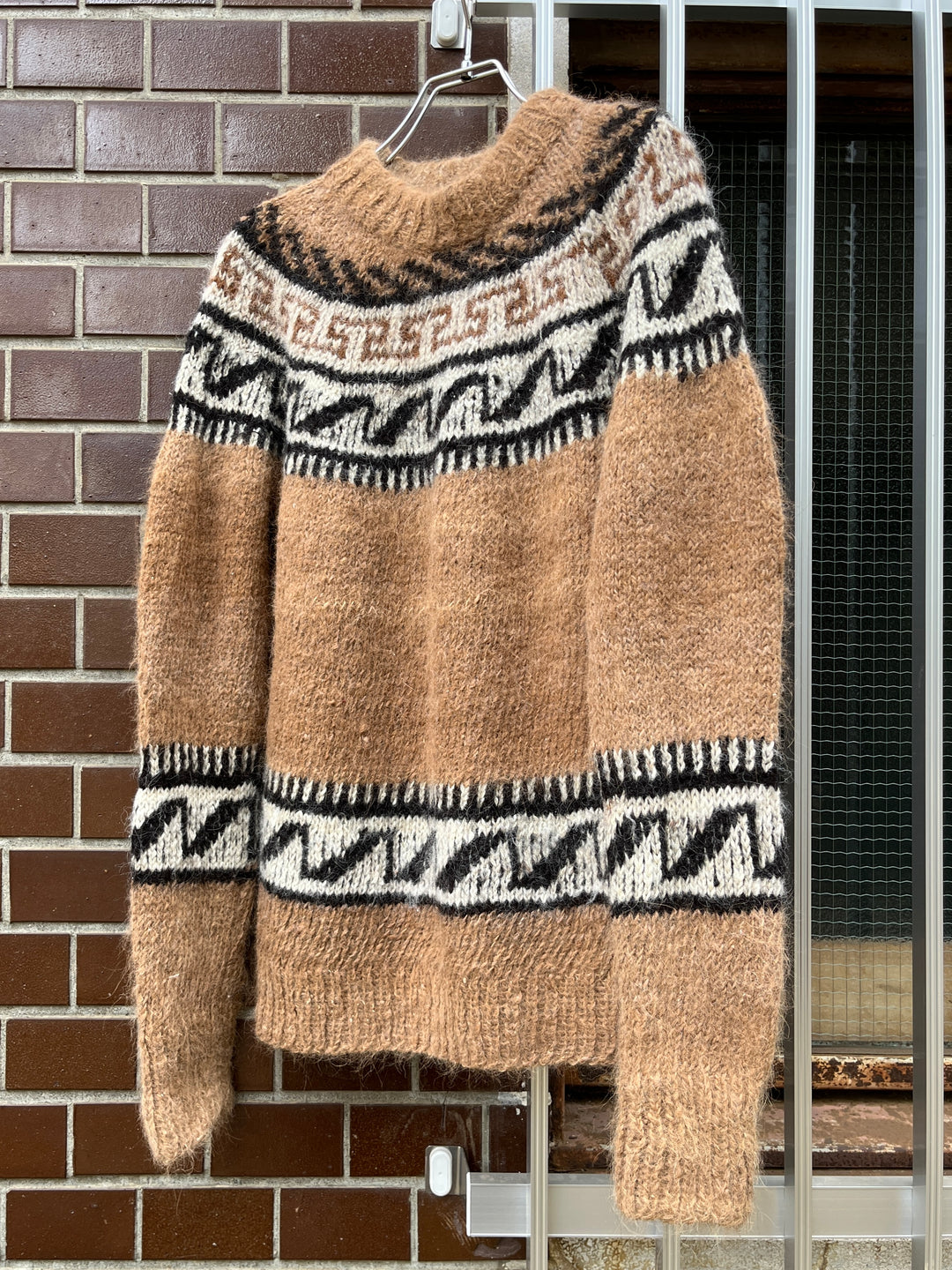 1970s camel nordic pattern knit