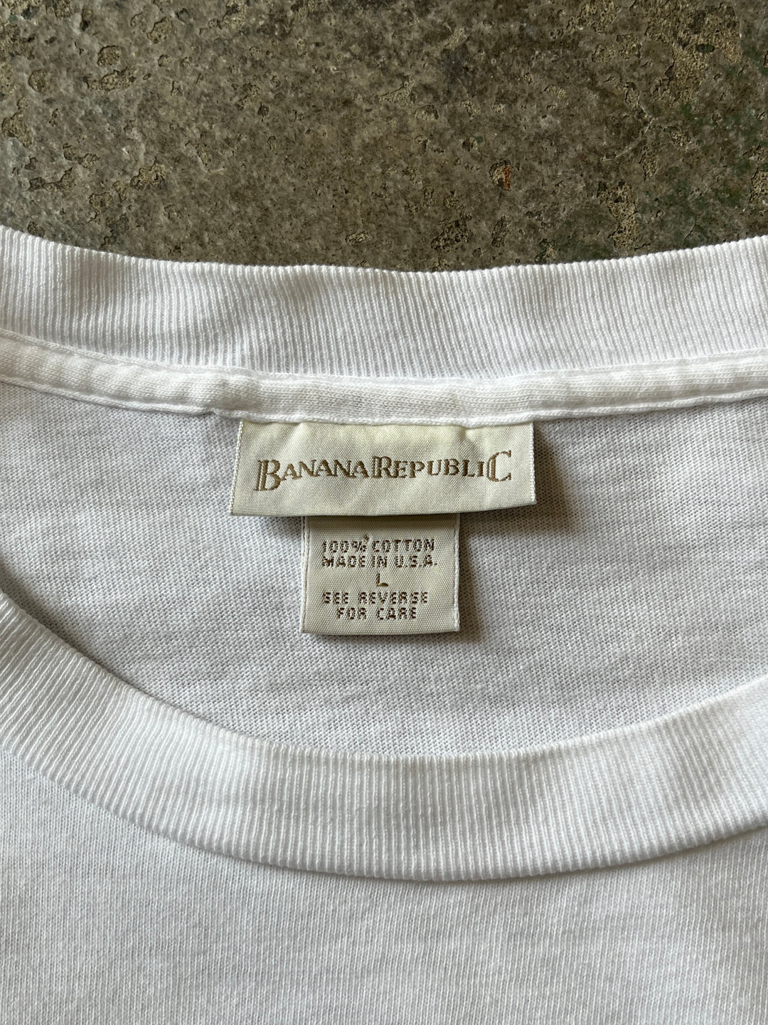 1990s USA made"BANANA REPUBLIC" graphic T-shirt