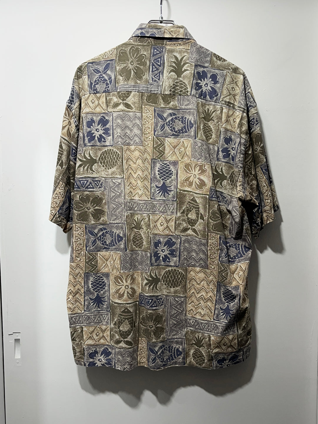 1990s "pierre cardin" tropical tile pattern s/s shirt