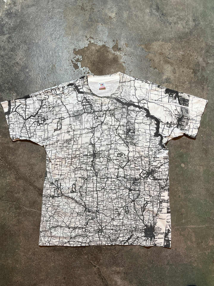 1990s  USA made Wisconsin map all over print T-shirt