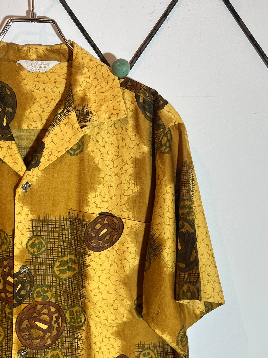 1960-70s sword guard pattern s/s shirt