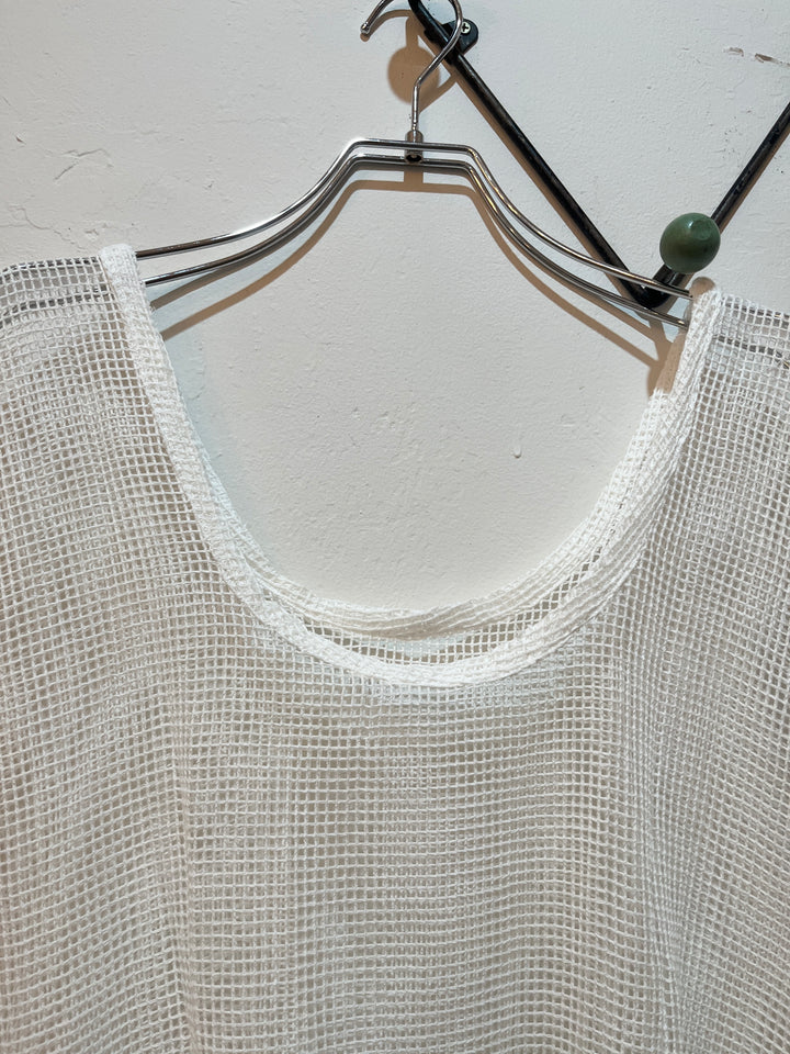 white mesh pullover sleeveless tops