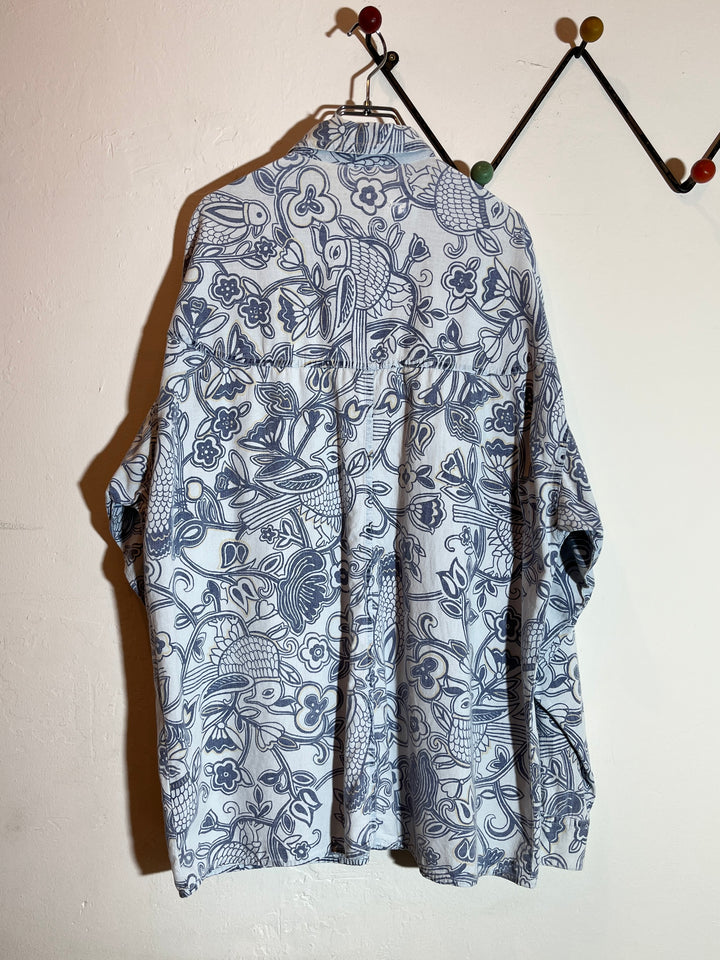 1980-90s USA made "GUESS" art pattern shirt