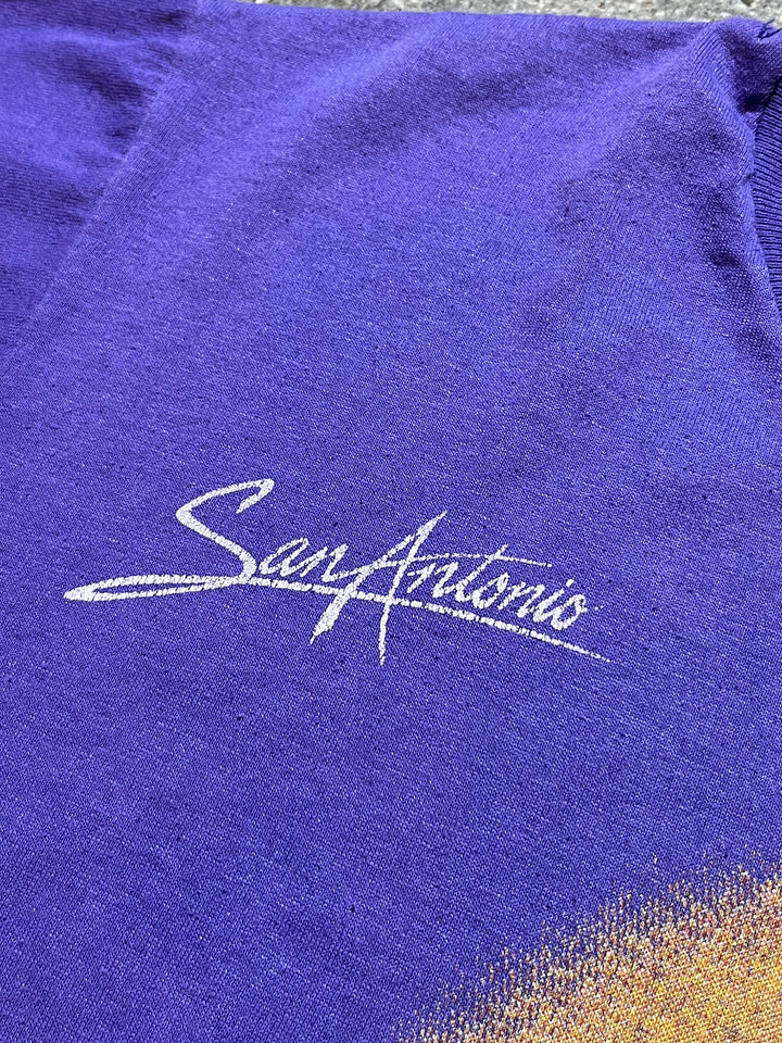 1990s SanAntonio indian art T-shirt