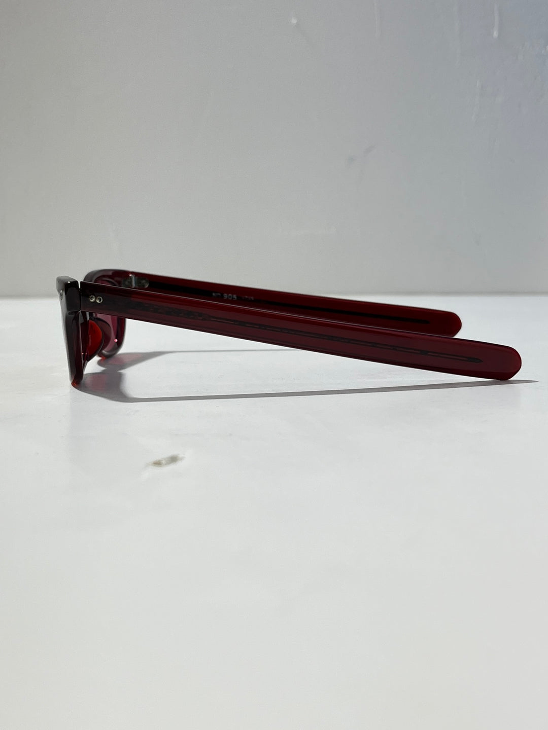 1990s dead stock sunglasses bordeaux