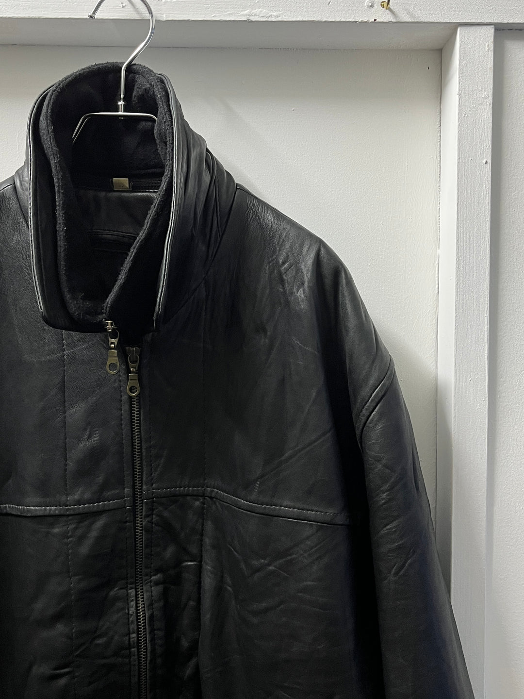 fleece collar black leather jacket