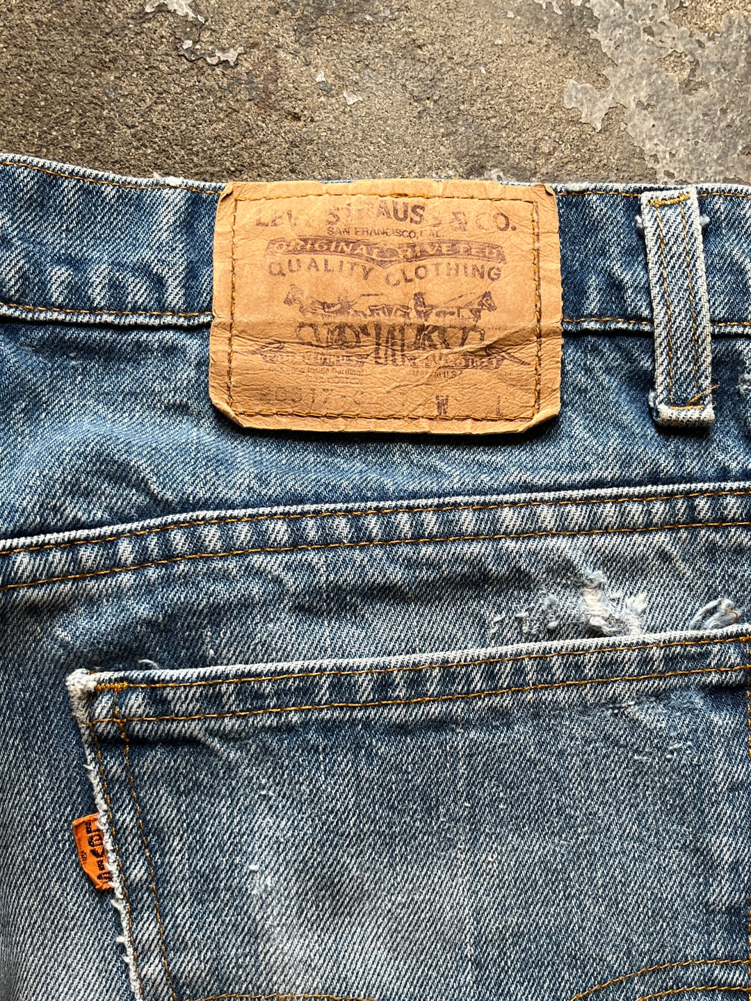 1980s "Levi's" 517 bootcut denim pants 32×32