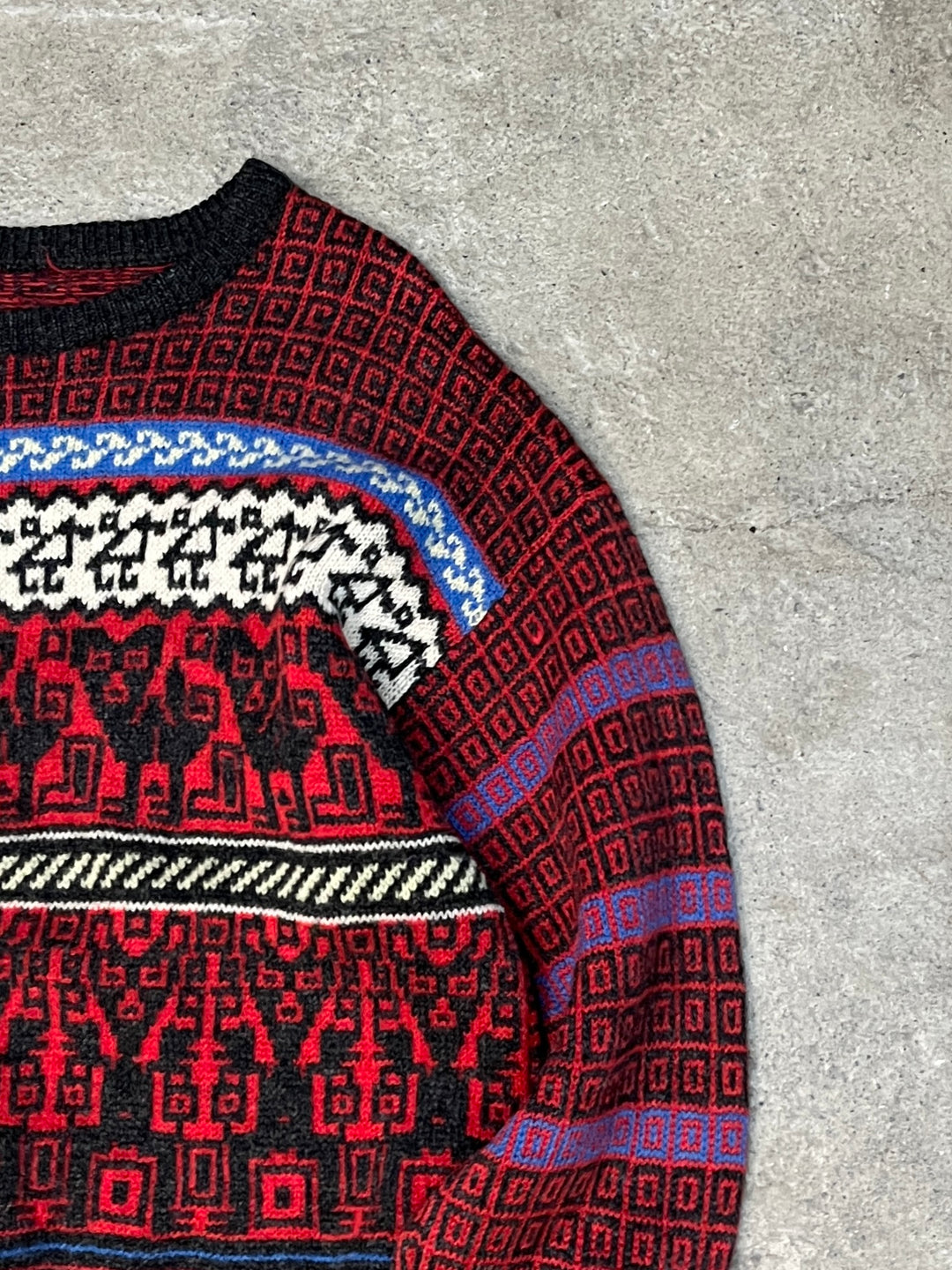 abstract pattern knit