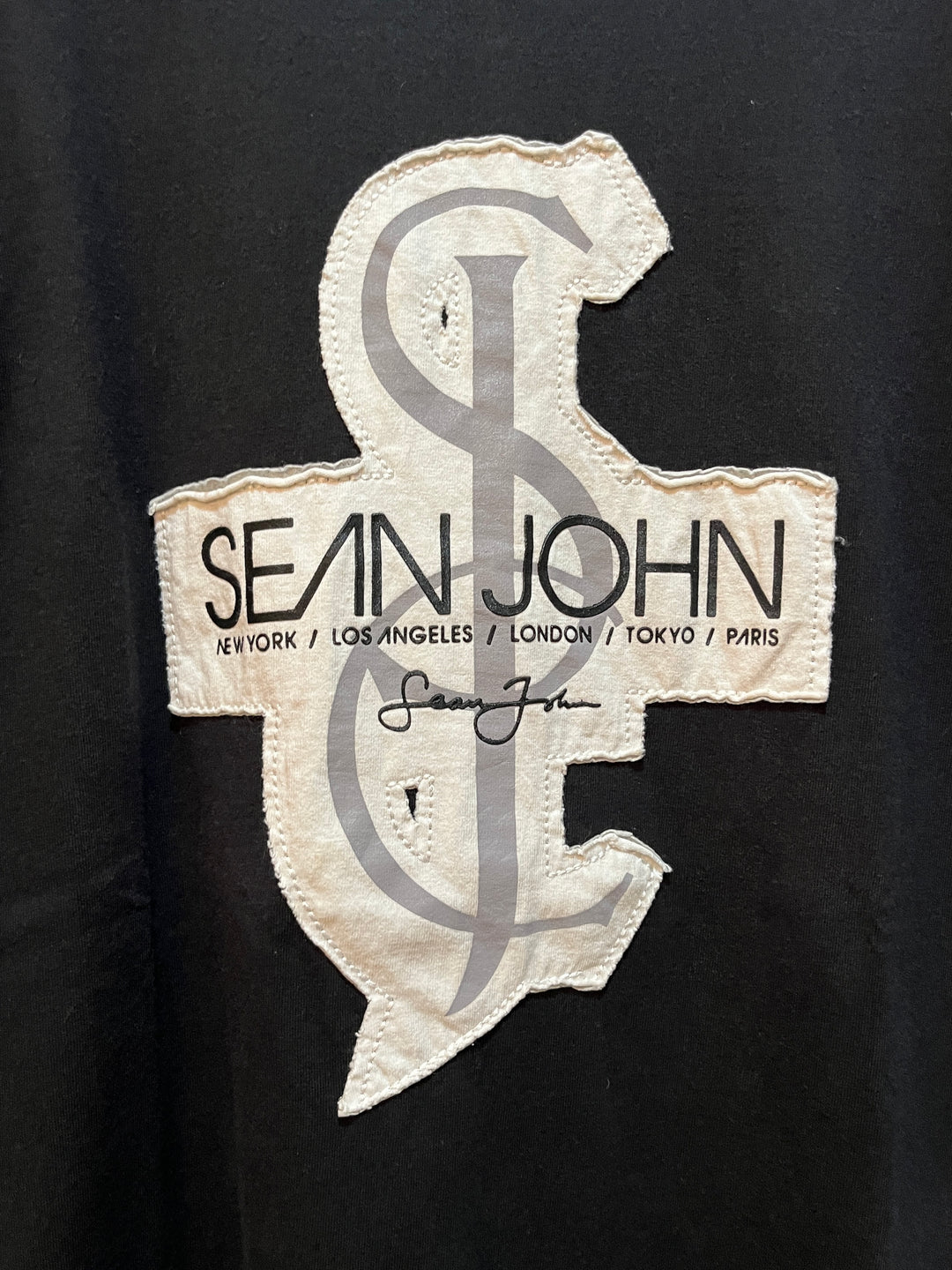 2000s "Sean John" logo patch T-shirt