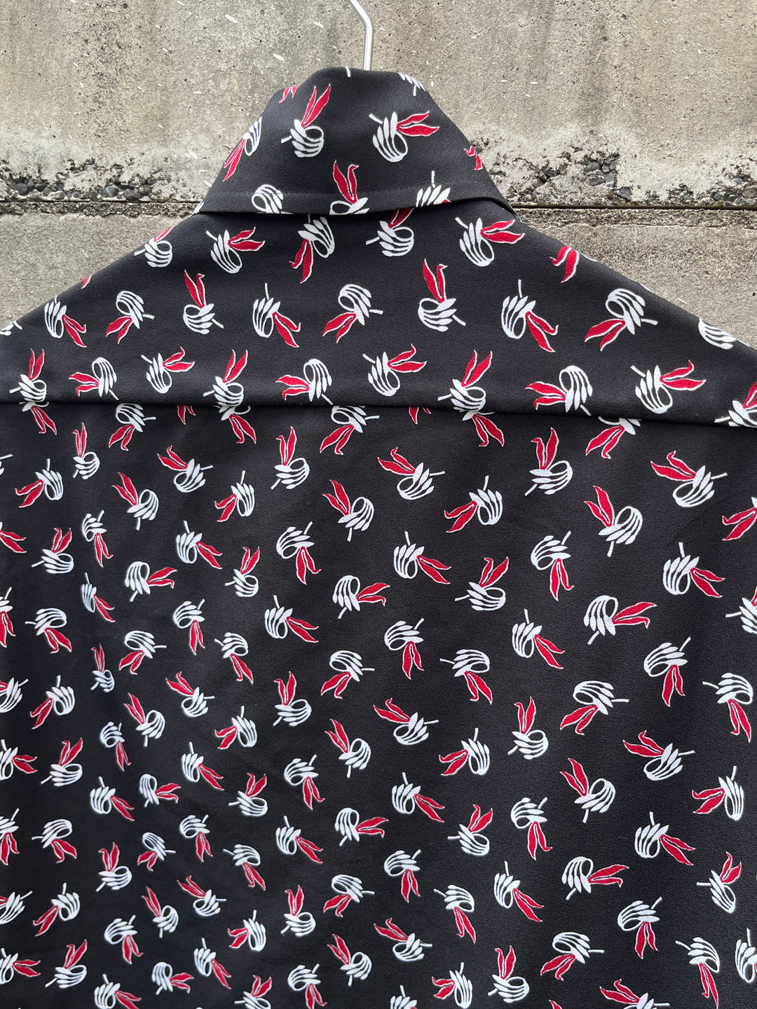 1970s abstract floral pattern shirt