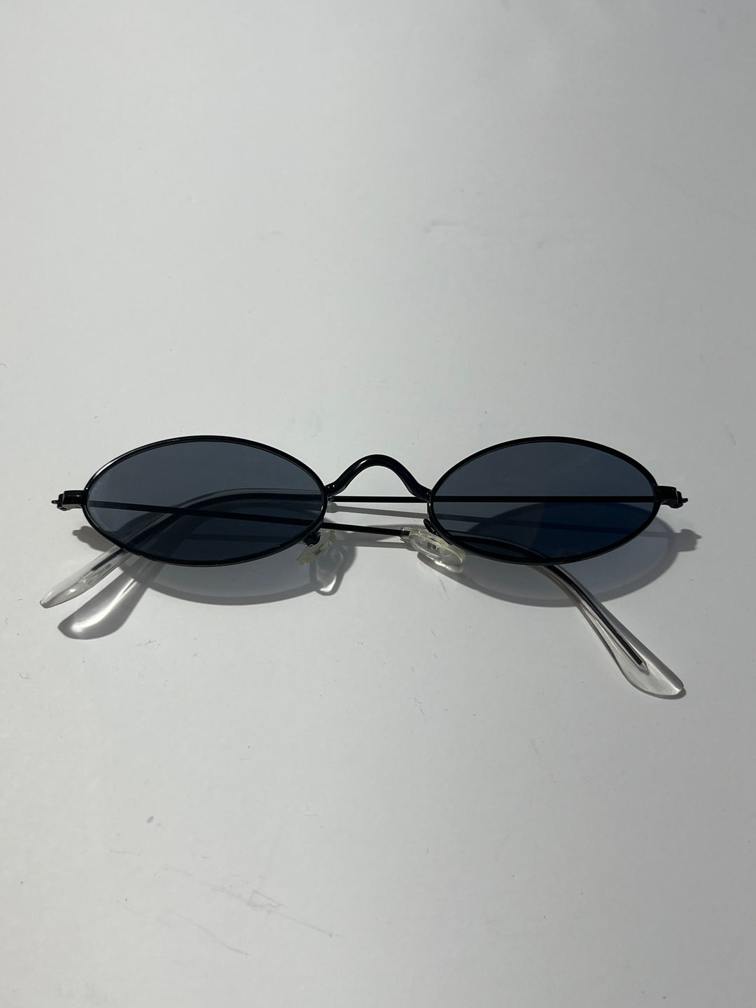 1990s dead stock oval sunglasses black × black