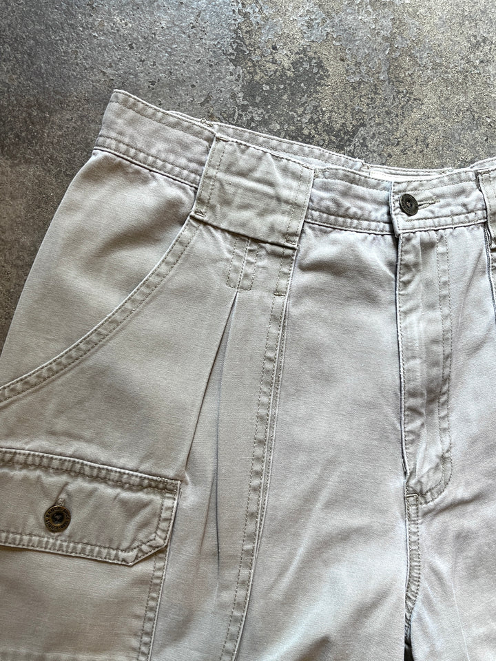 1990s "Eddie Bauer" cargo shorts 33