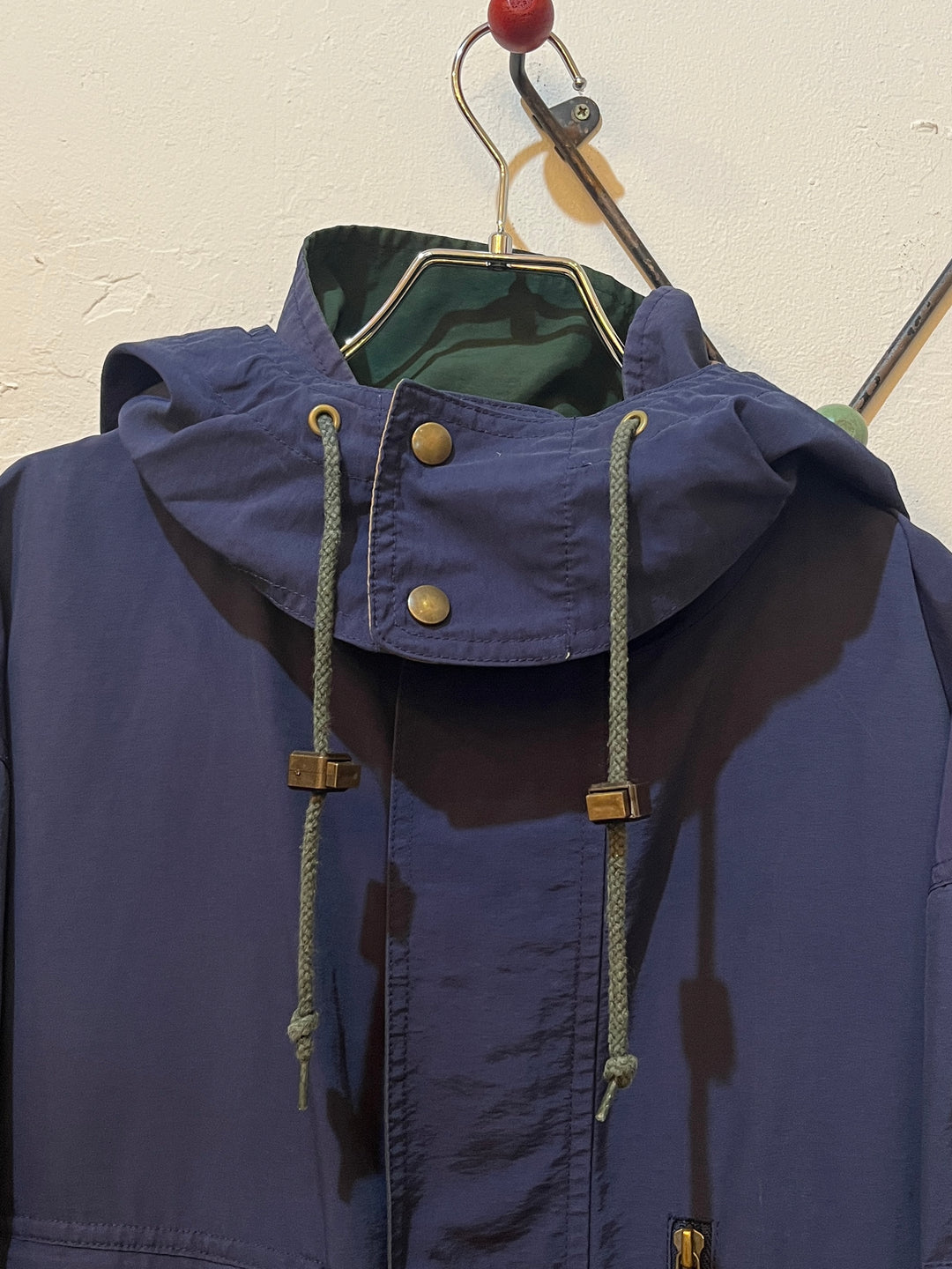 1980-90s "Eddie Bauer" navy mountain parka jacket