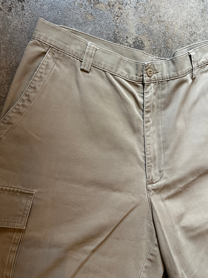 1990s "DOCKERS" cargo shorts 36