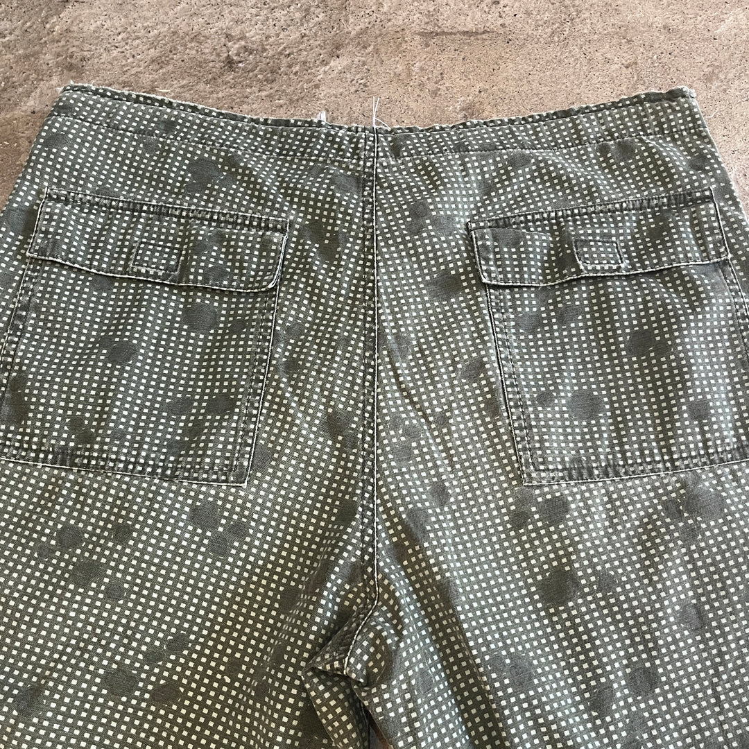 night camouflage pattern shorts