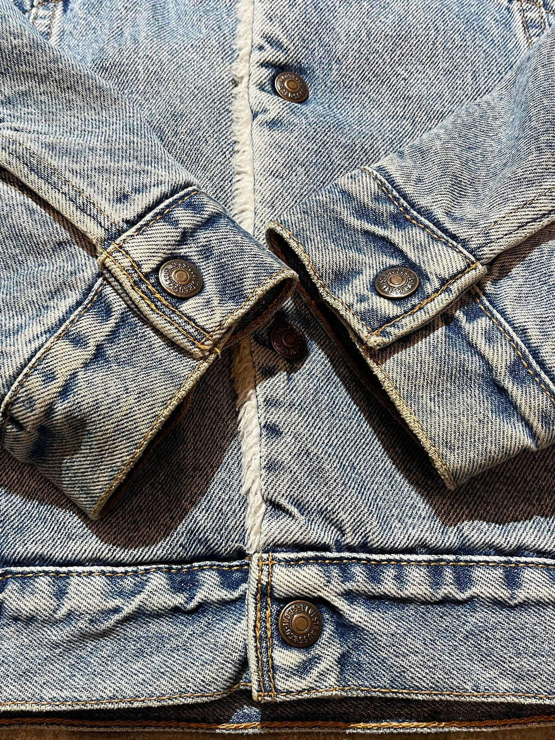 1990s USA made "Levi's" 70609 boa denim jacket