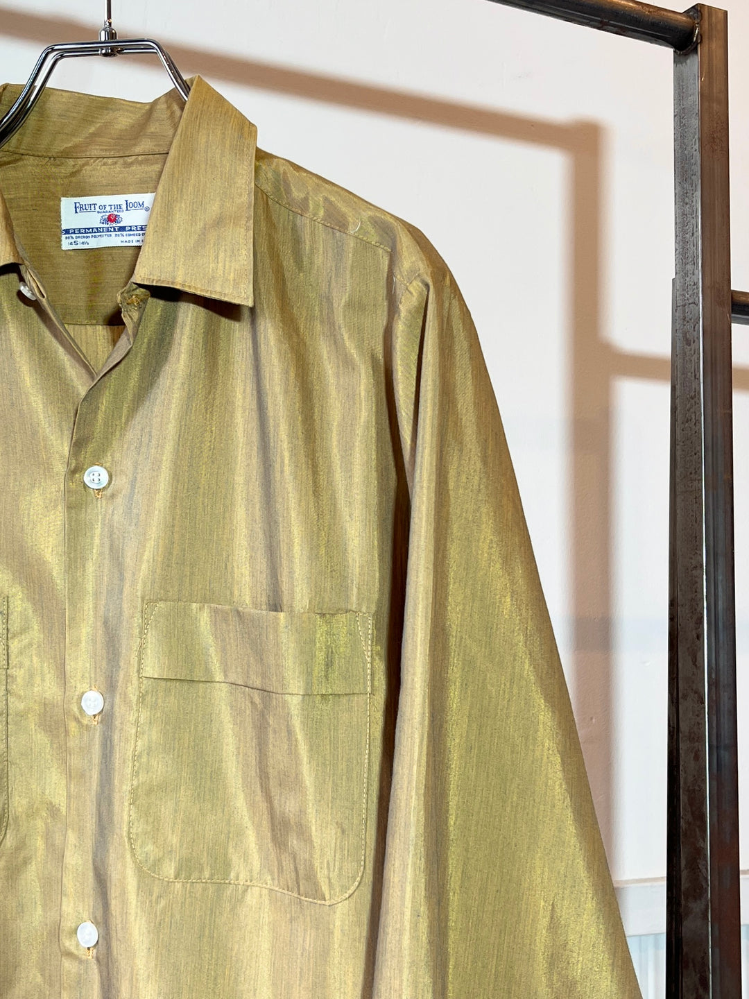1960-70s "FRUIT OF THE LOOM" iridescent open collar shirt
