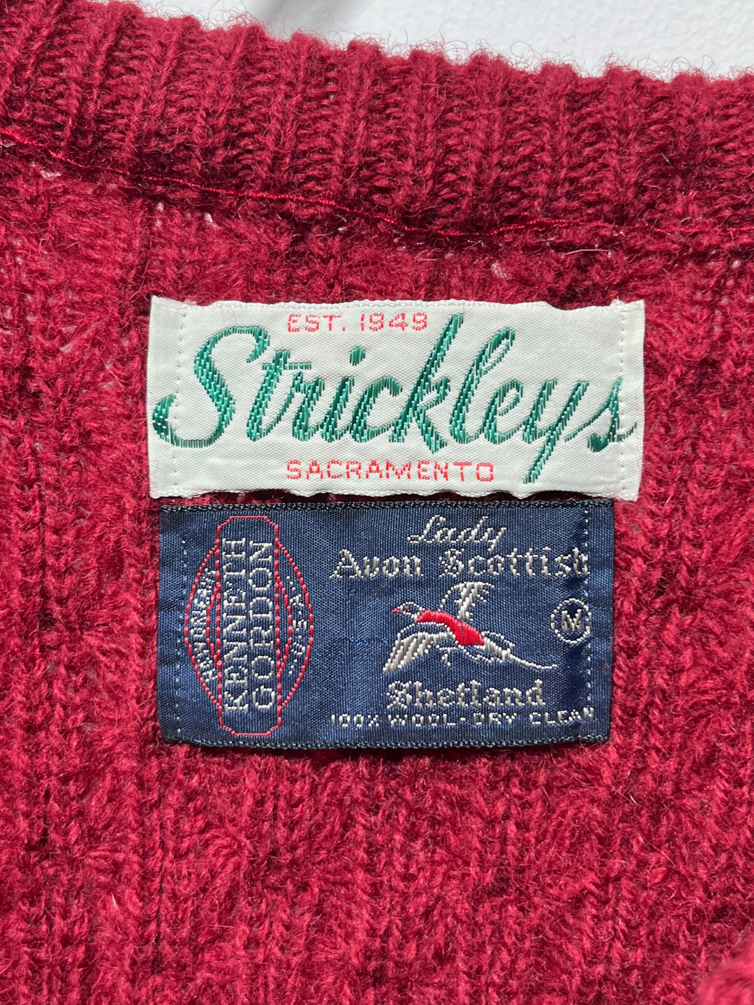 1970s burgundy chunky popcorn knit vest