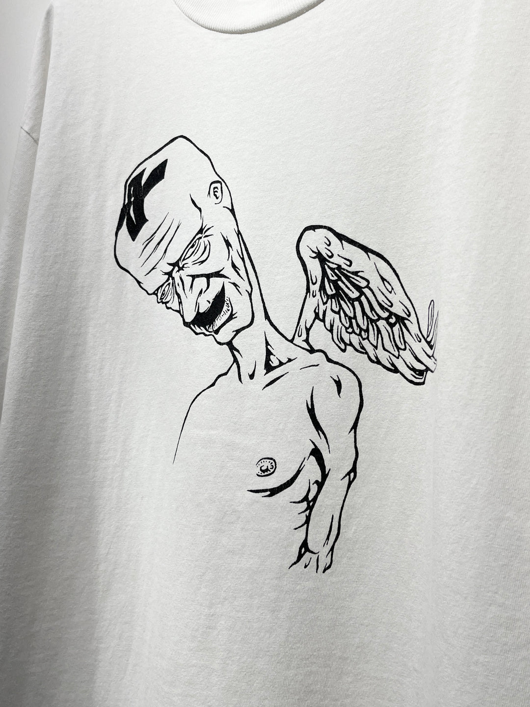 1990-00s  USA made "ANDY HOWELL" graphic art T-shirt