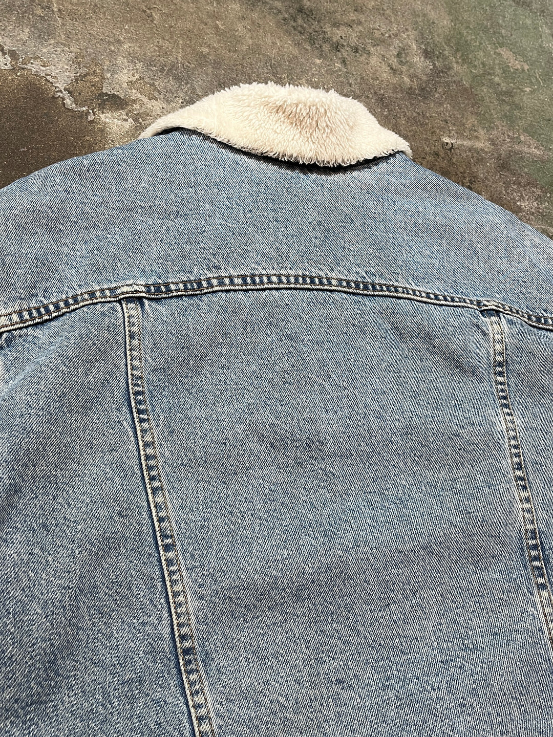 1990s USA made "Levi's" 70609 boa denim jacket