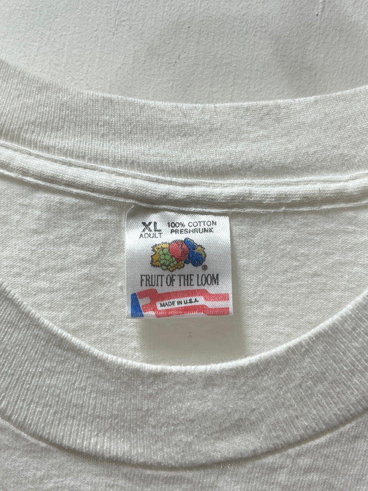 1990s FASHION VICTIM brain vacation graphic T-shirt
