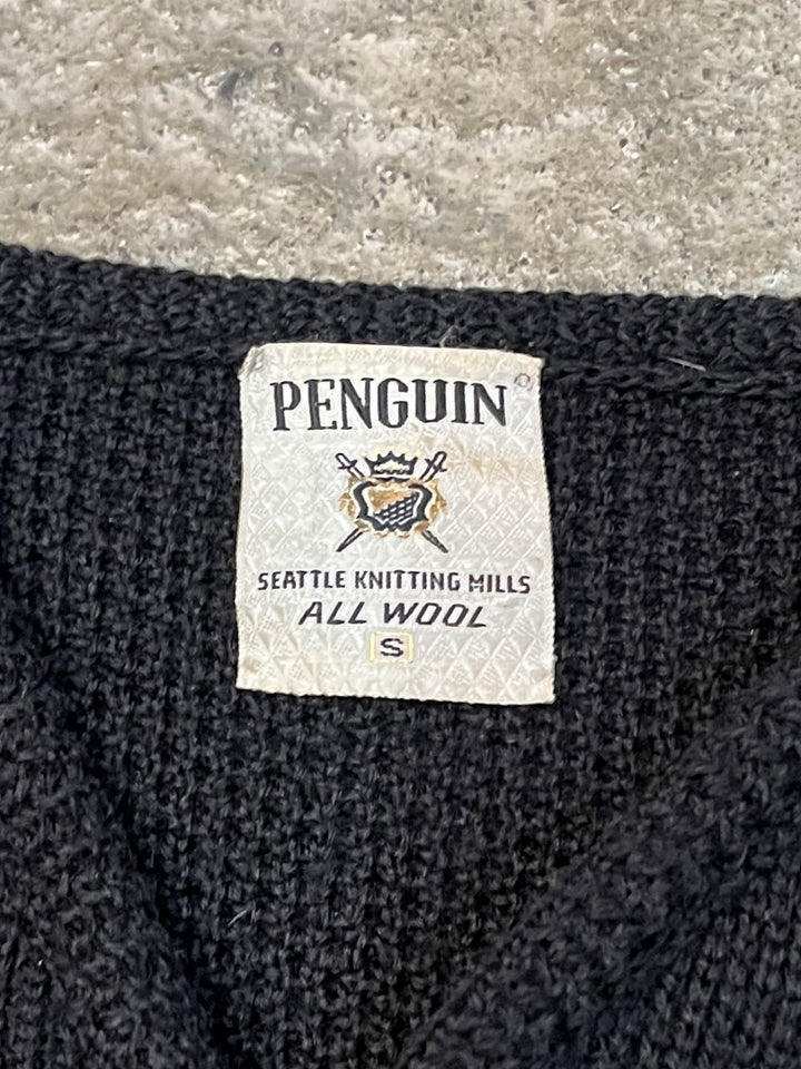 1950-60s "PENGUIN" black knit cardigan