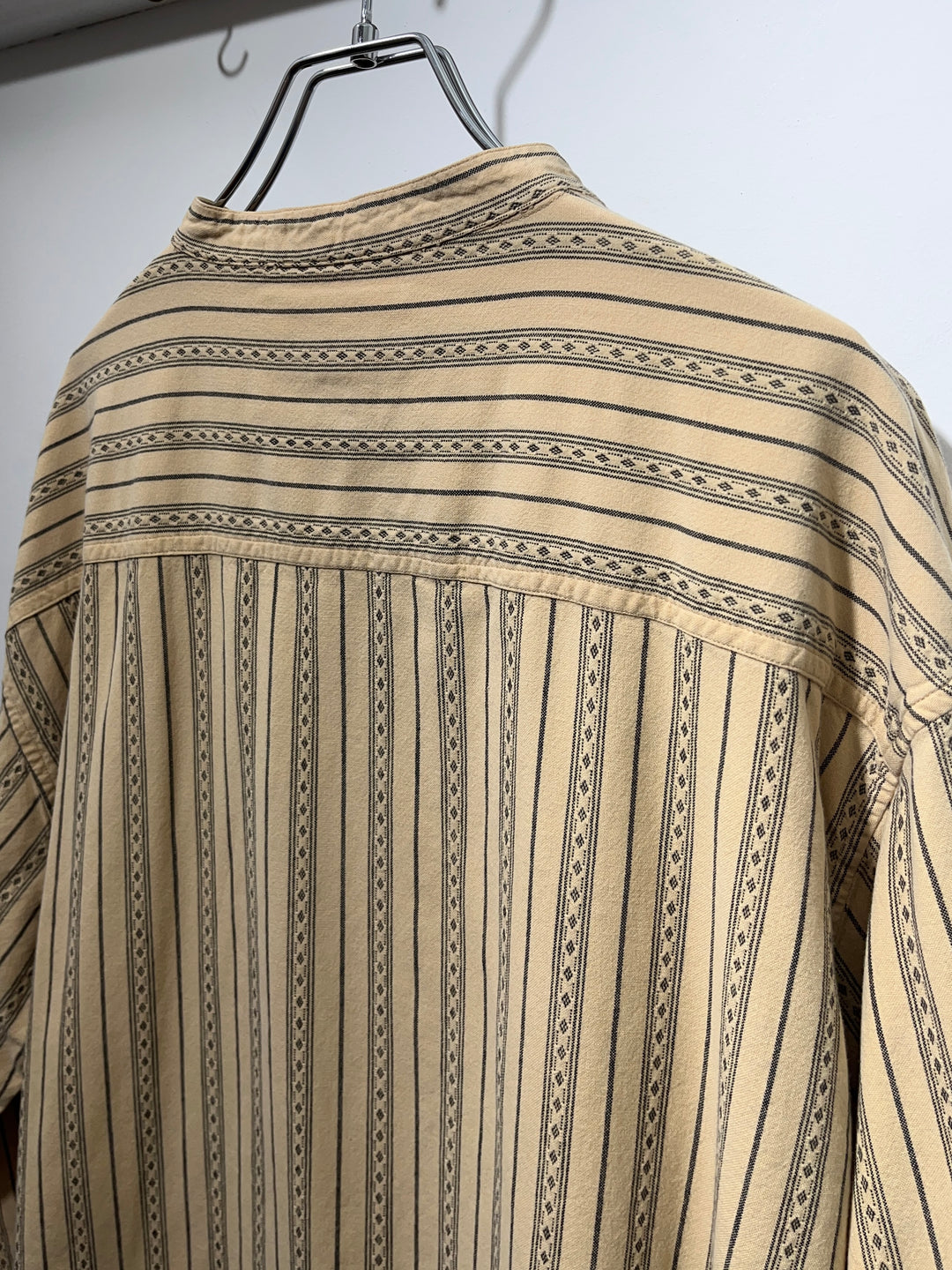 1990s native striped band-collar pullover shirt