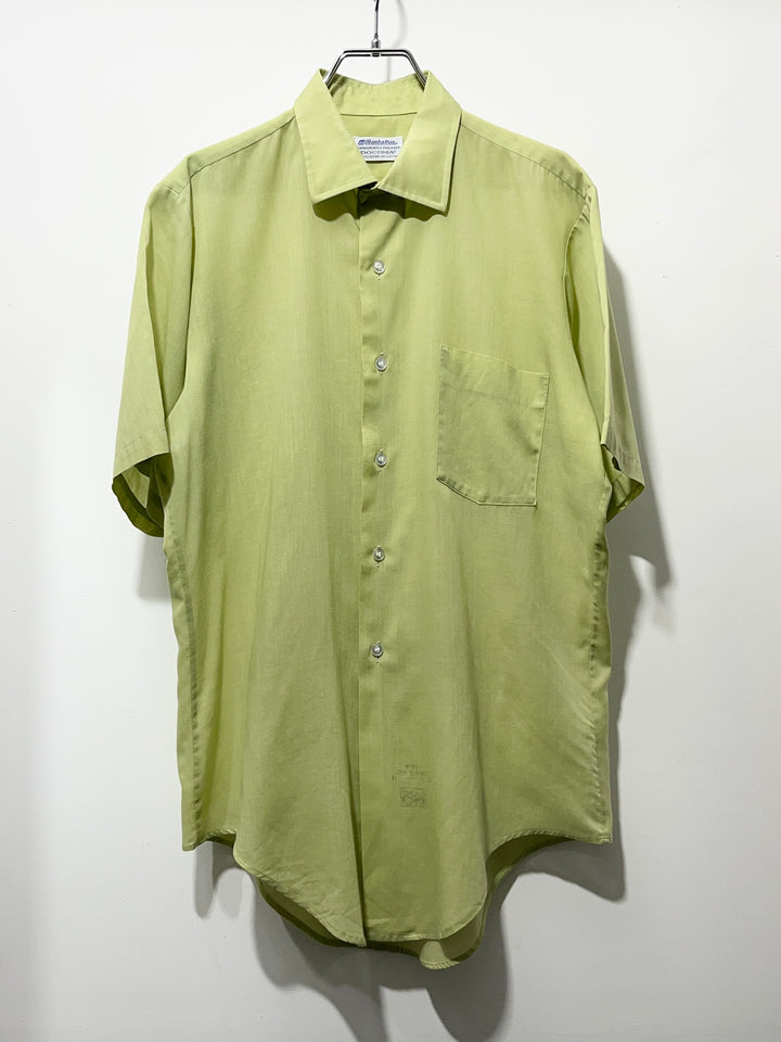 1960-70s  USA made "Manhattan" lime green s/s shirt